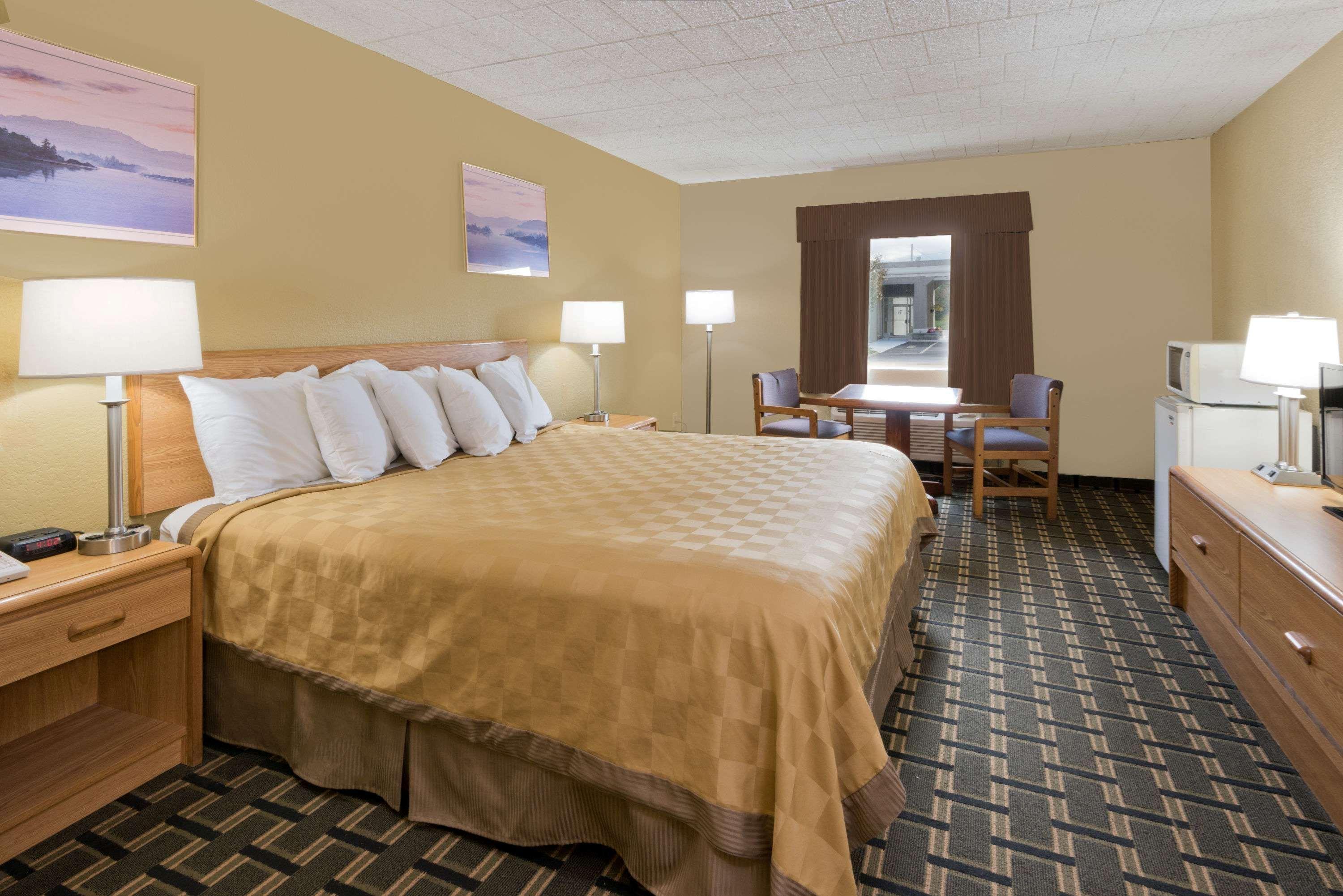 Days Inn By Wyndham Batavia Darien Lake Theme Park Εξωτερικό φωτογραφία