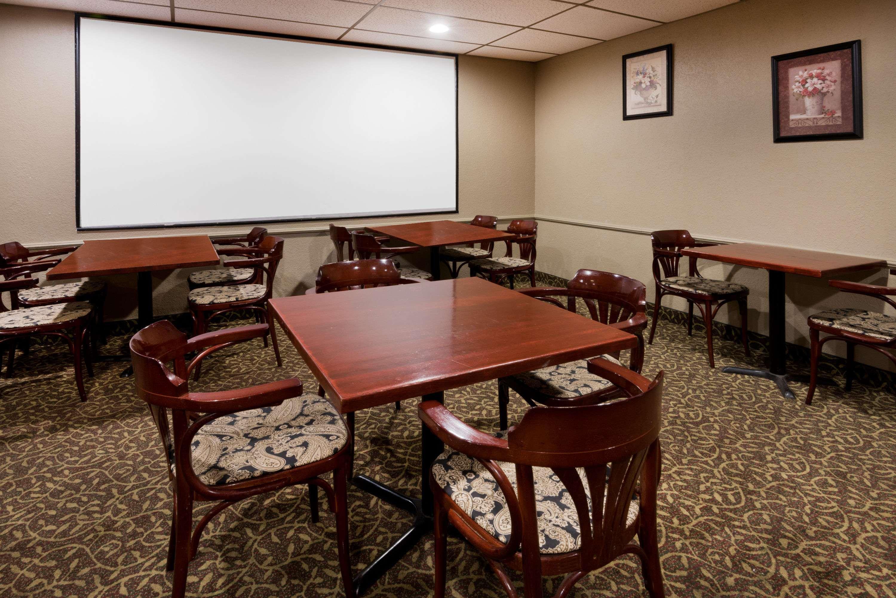 Days Inn By Wyndham Batavia Darien Lake Theme Park Εξωτερικό φωτογραφία