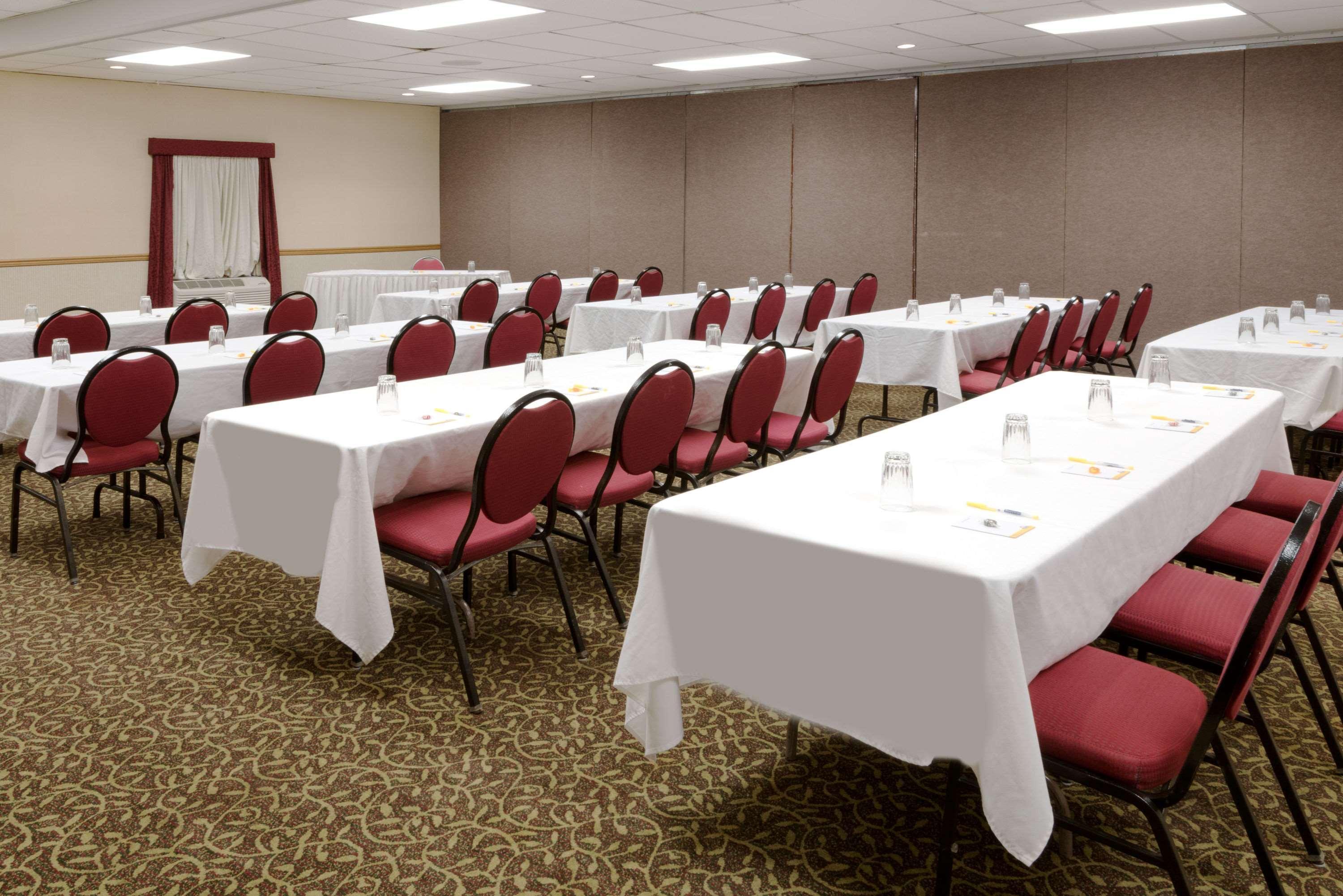 Days Inn By Wyndham Batavia Darien Lake Theme Park Εξωτερικό φωτογραφία