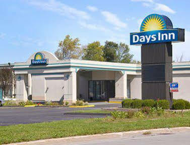 Days Inn By Wyndham Batavia Darien Lake Theme Park Εξωτερικό φωτογραφία